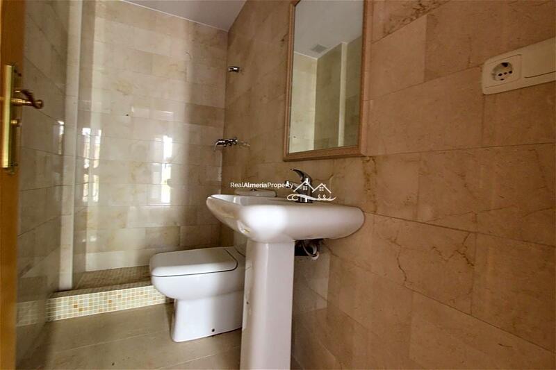 2 Cuarto Villa en venta