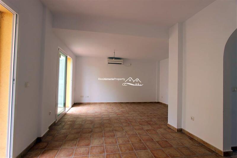 2 Cuarto Villa en venta