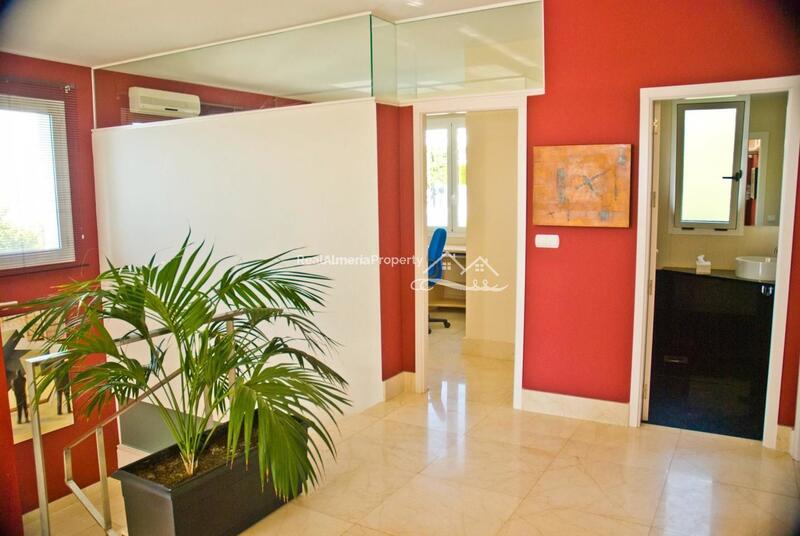 7 Schlafzimmer Villa zu verkaufen