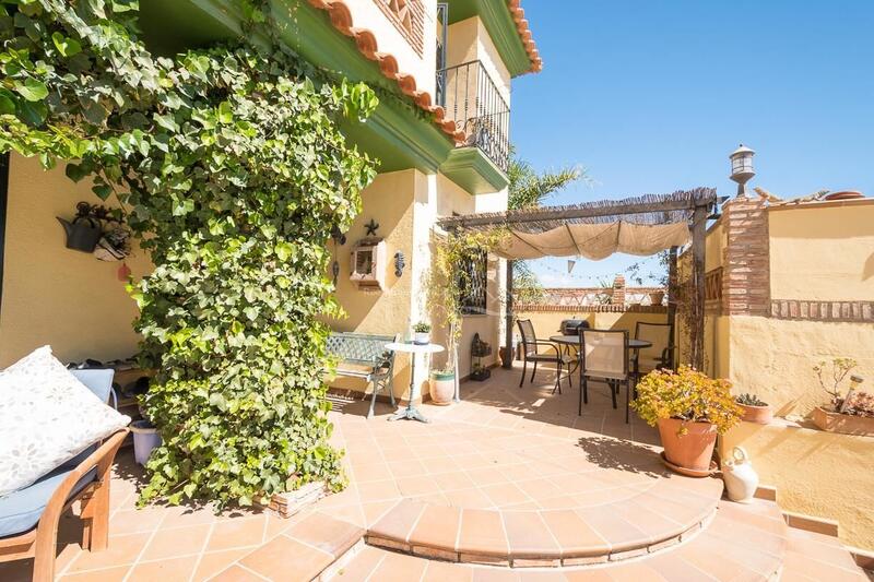 Villa en venta en Las Cuatro Higueras, Almería