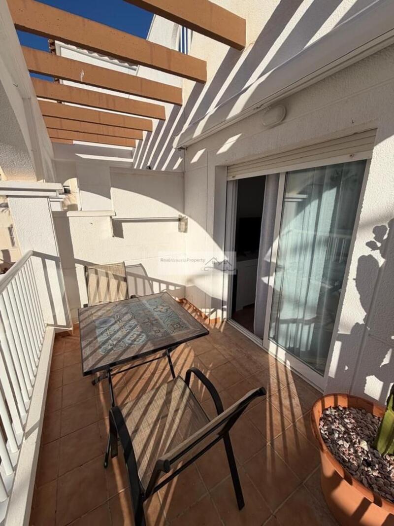 2 slaapkamer Appartement Te koop 2 slaapkamer Appartement Te koop