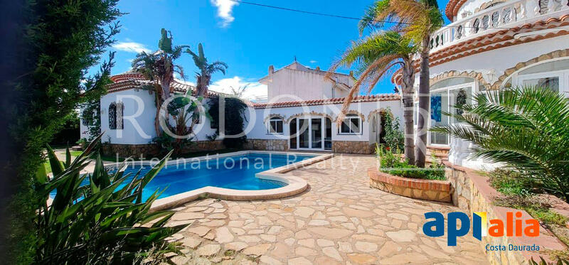 Villa for sale in Miami-Platja, Tarragona