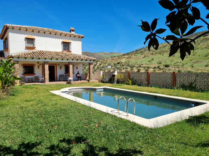 Villa for sale in Valle de Abdalajis, Málaga