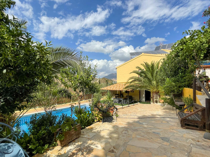 Landhaus zu verkaufen in Iznajar, Córdoba