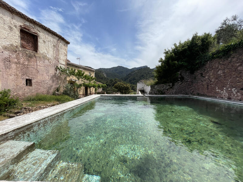 Cave House for sale in El Burgo, Málaga