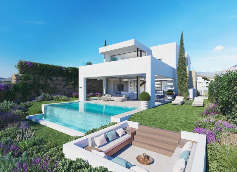 Villa for sale in Estepona, Málaga