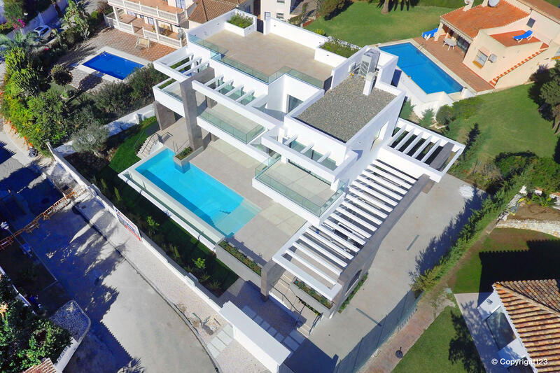 4 Schlafzimmer Villa zu verkaufen