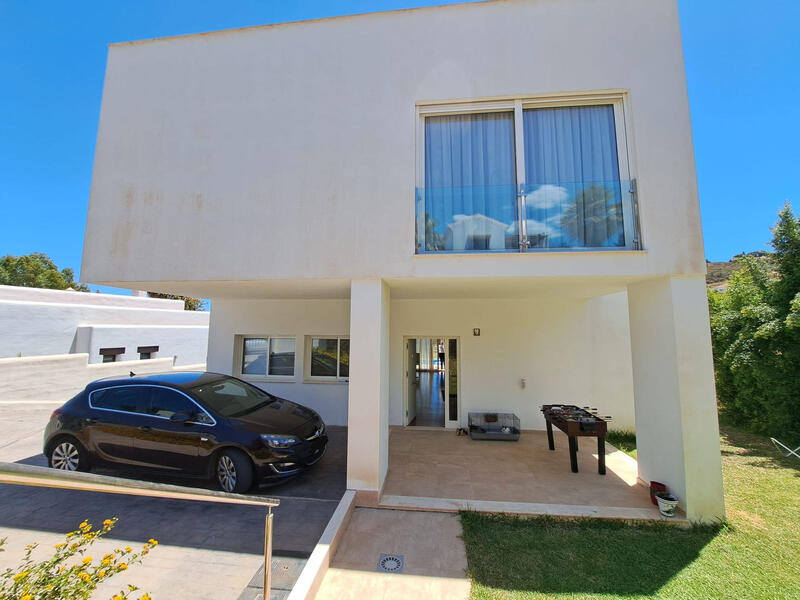 4 Cuarto Villa en venta