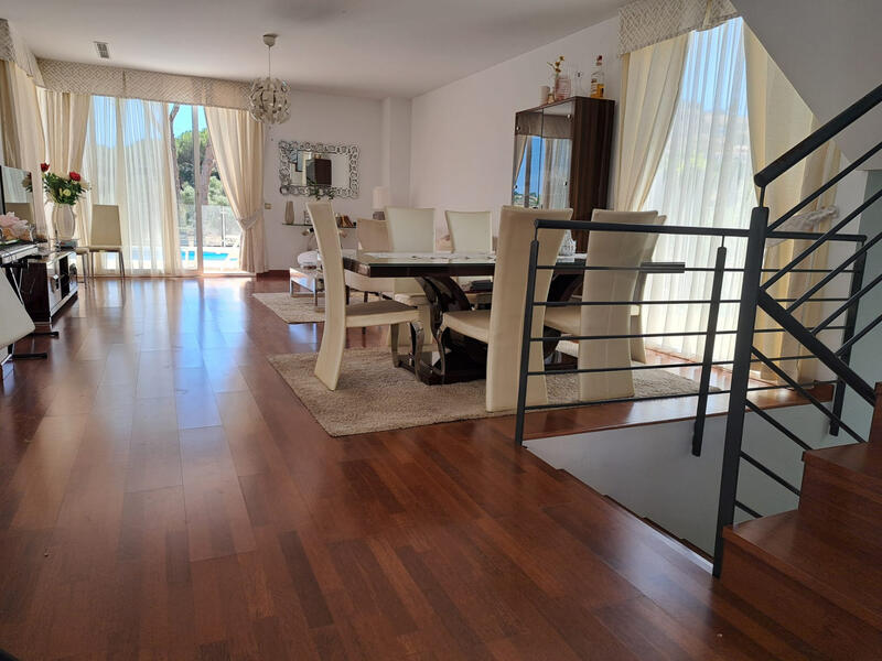 4 chambre Villa à vendre