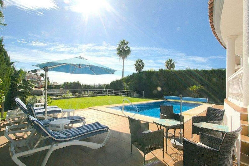 5 bedroom Country House for sale