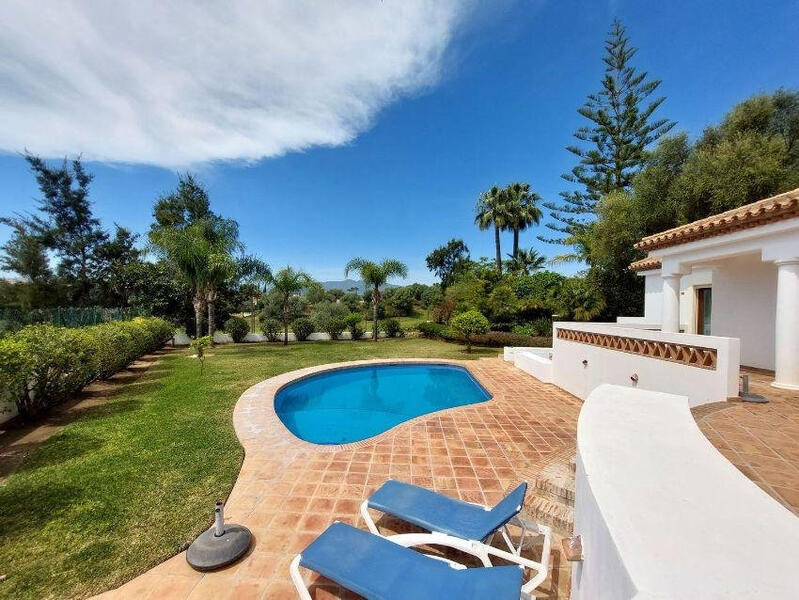 6 Cuarto Villa en venta
