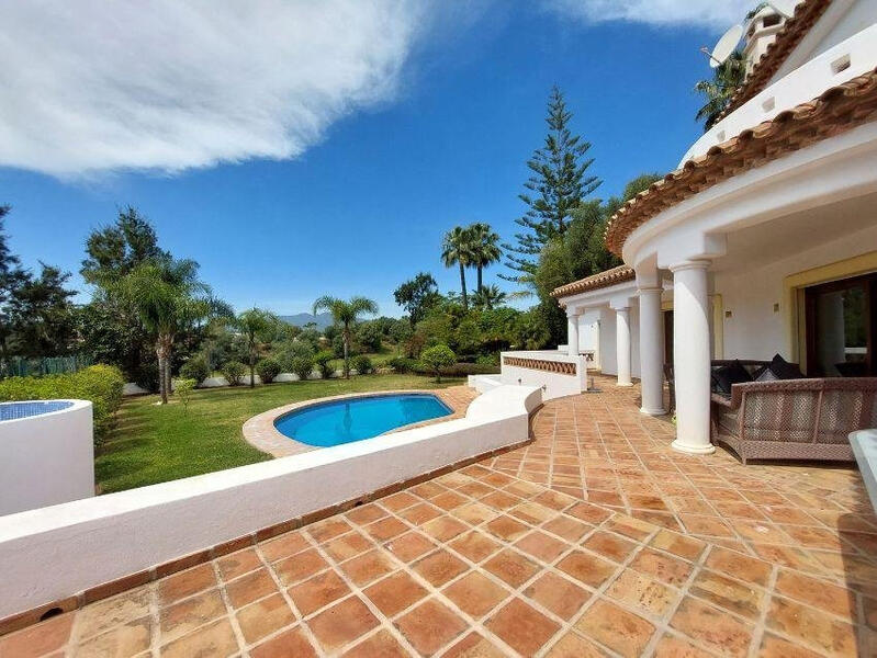 6 Cuarto Villa en venta