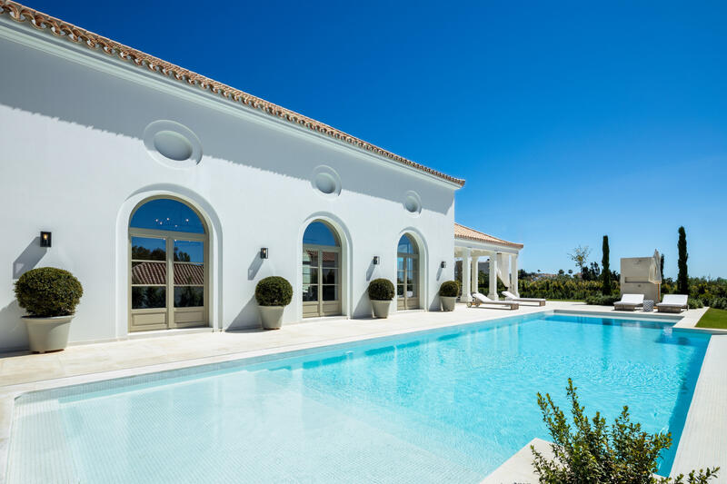 Villa til salgs i Marbella, Málaga
