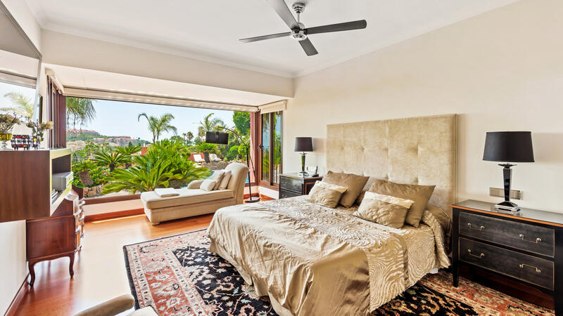 5 bedroom Villa for sale