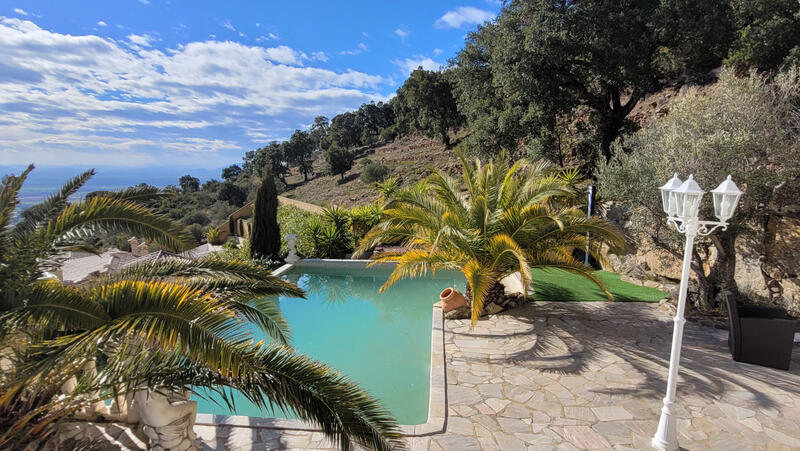 4 bedroom Villa for sale