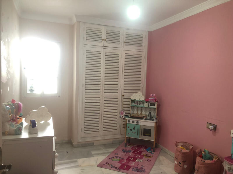 6 bedroom Duplex for sale