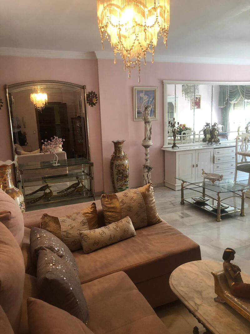 6 bedroom Duplex for sale