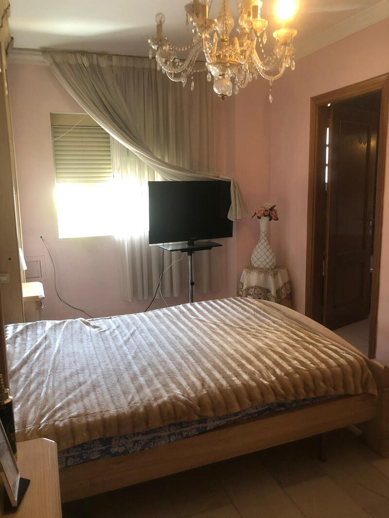 6 bedroom Duplex for sale