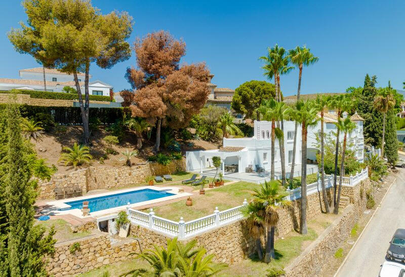 вилла продается в Benahavis, Málaga