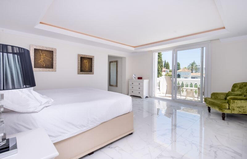 4 Cuarto Villa en venta