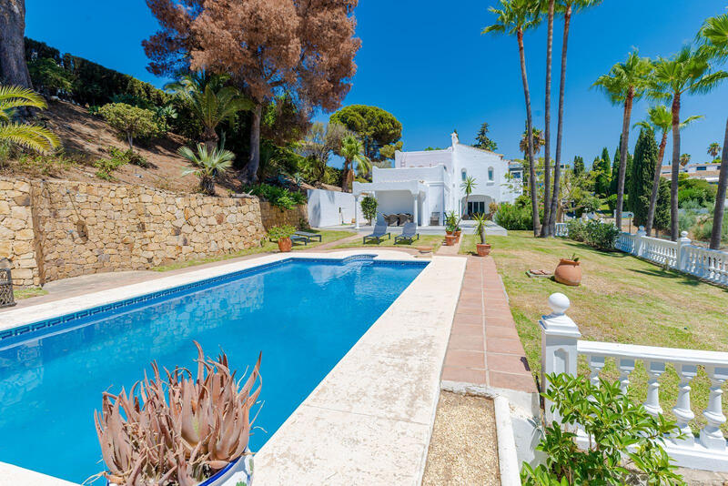 4 Cuarto Villa en venta