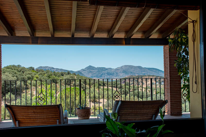 5 bedroom Country House for sale