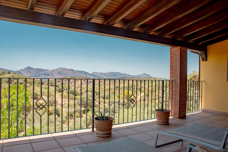 5 bedroom Country House for sale