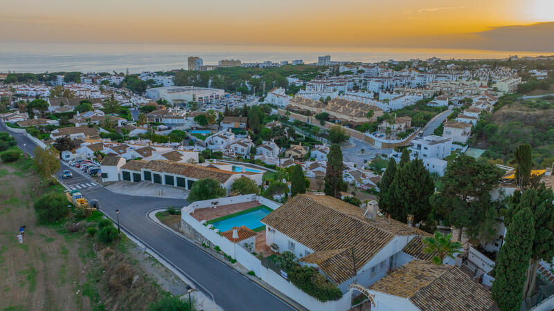Villa for sale in Mijas Costa, Málaga