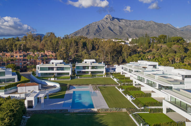Villa til salgs i Marbella, Málaga