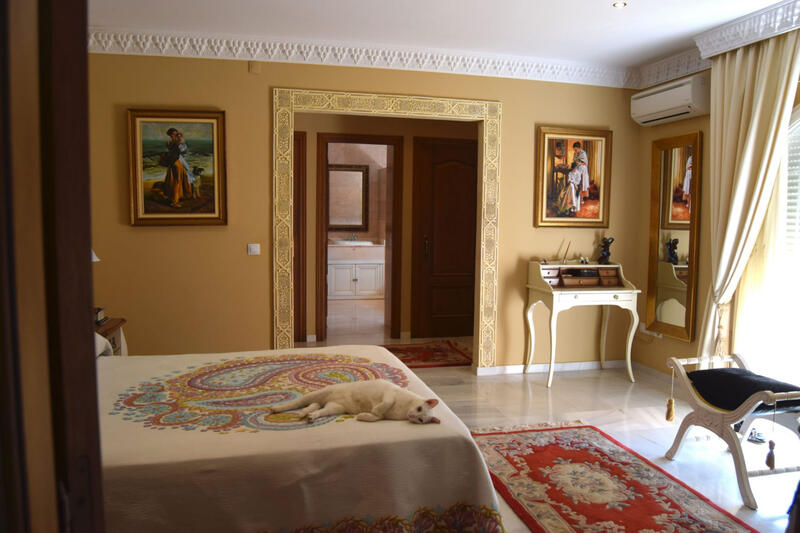 4 bedroom Villa for sale
