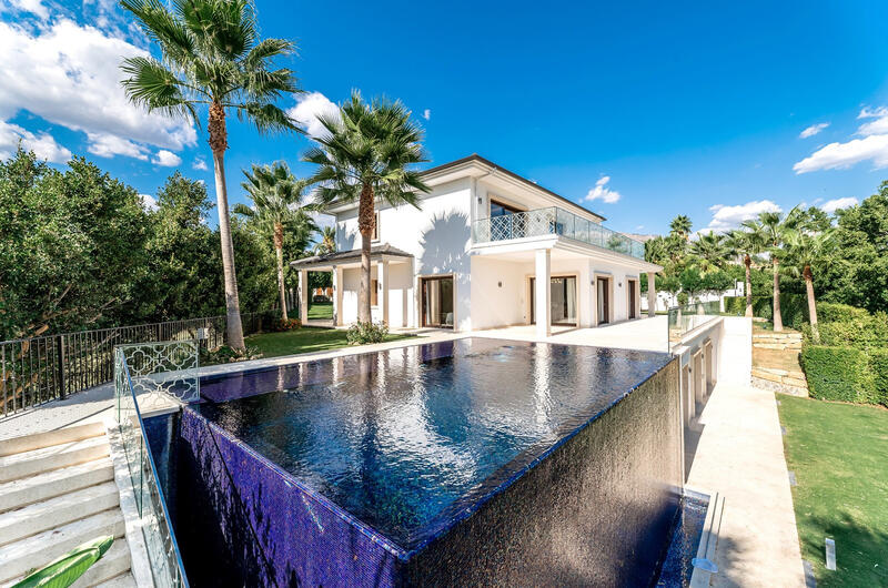 Villa til salg i Marbella, Málaga