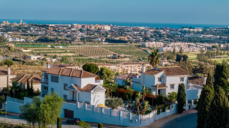 Villa for sale in Mijas Costa, Málaga
