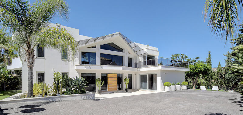 Villa en venta en Marbella, Málaga