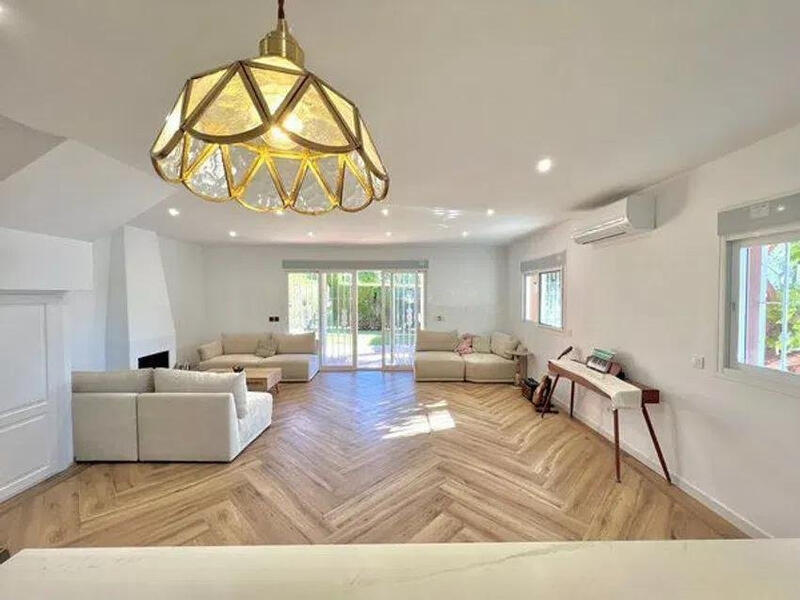 3 bedroom Country House for sale