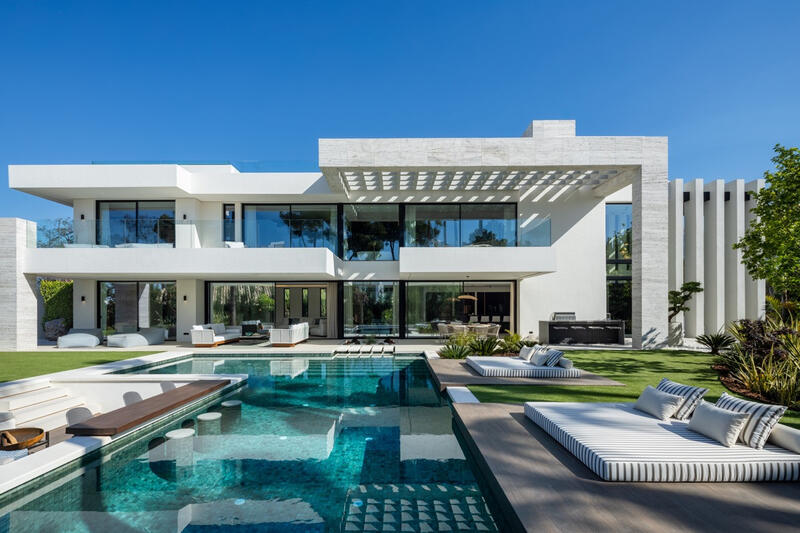 Villa til salgs i Marbella, Málaga