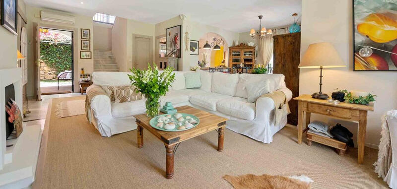 5 bedroom Villa for sale