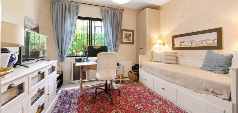 5 bedroom Villa for sale