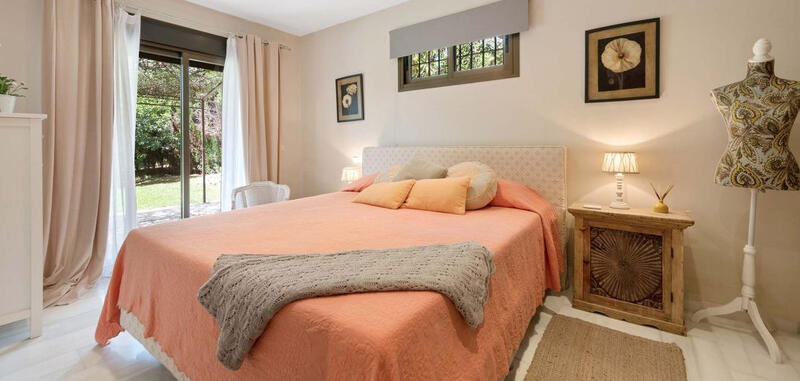 5 bedroom Villa for sale