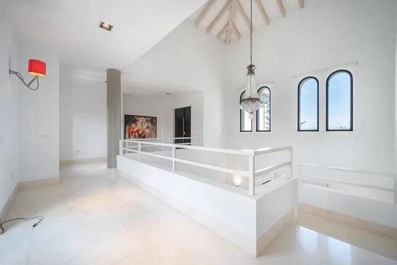 5 bedroom Villa for sale