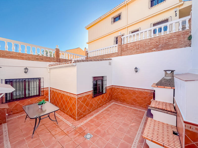 4 bedroom Cave House for sale