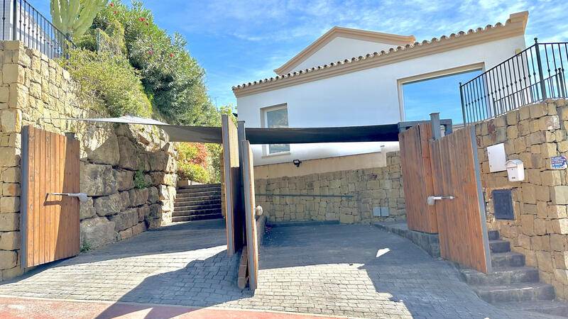 4 bedroom Villa for sale
