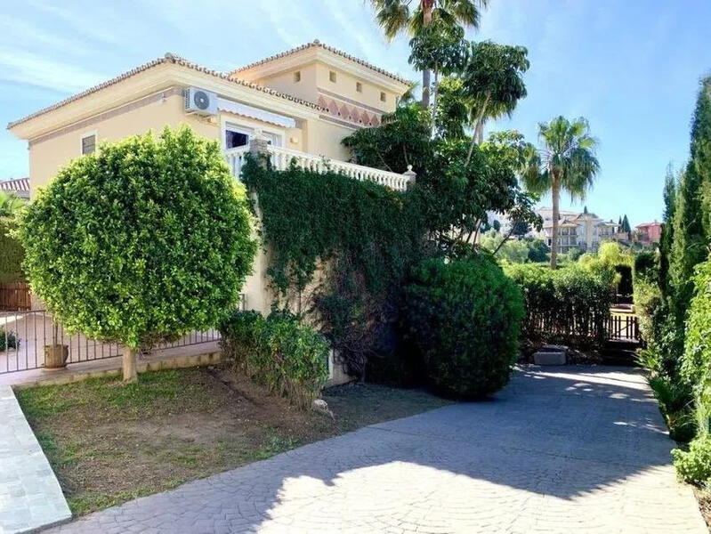 5 soveværelse Villa til salg