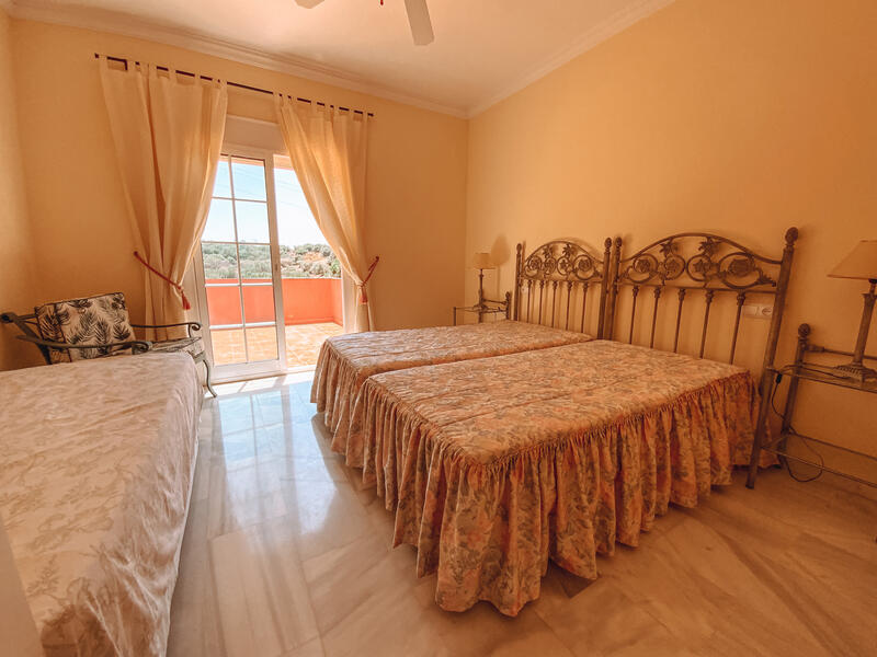 8 chambre Maison Troglodyte à vendre