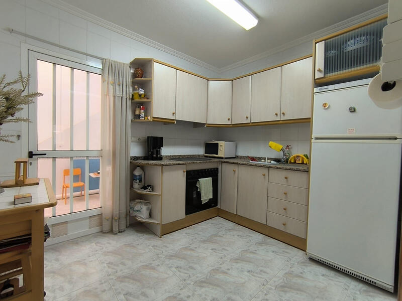 2 bedroom Townhouse for sale