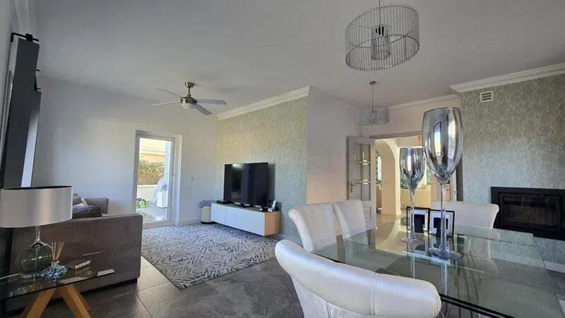 4 Schlafzimmer Villa zu verkaufen