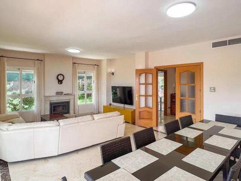 4 bedroom Villa for sale