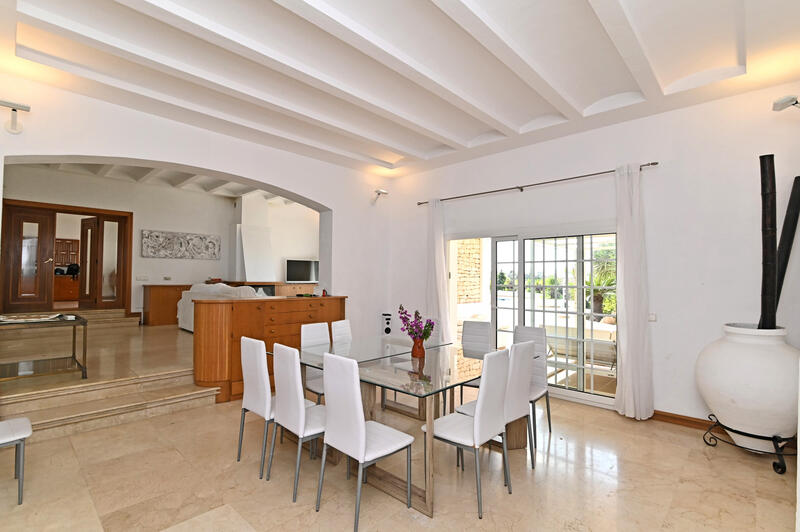 6 Cuarto Villa en venta