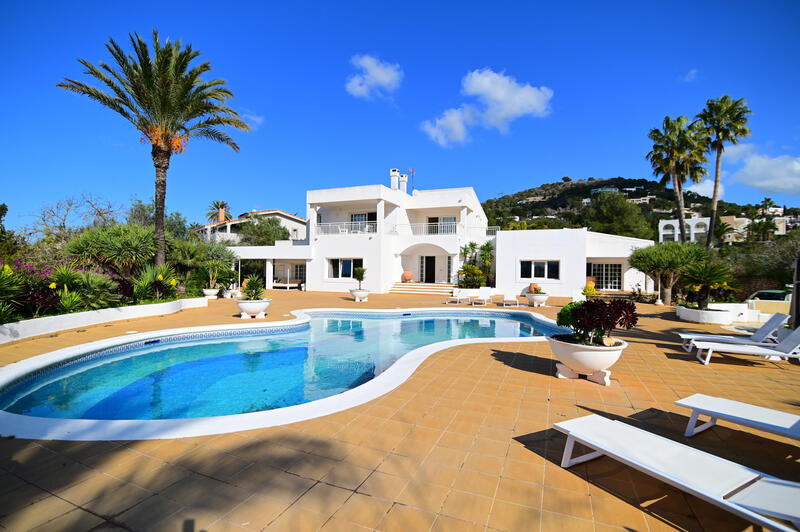 6 Cuarto Villa en venta