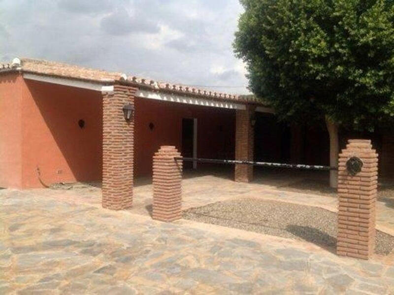 7 Cuarto Casa de Campo en venta