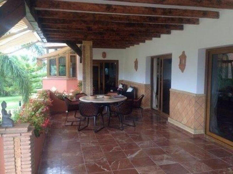 7 Cuarto Casa de Campo en venta